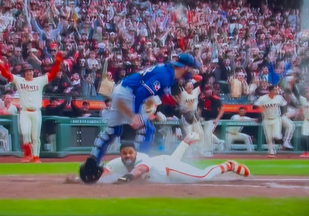 Sunday mood. 😬😍 <a href="/SFGiants/">SFGiants</a>