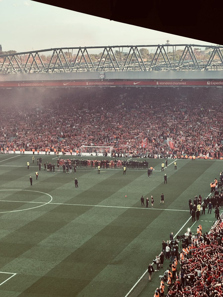 DylanEvs11's tweet image. What. A. Day. 20 🏆 

#LiverpoolFC 🔴🔴
