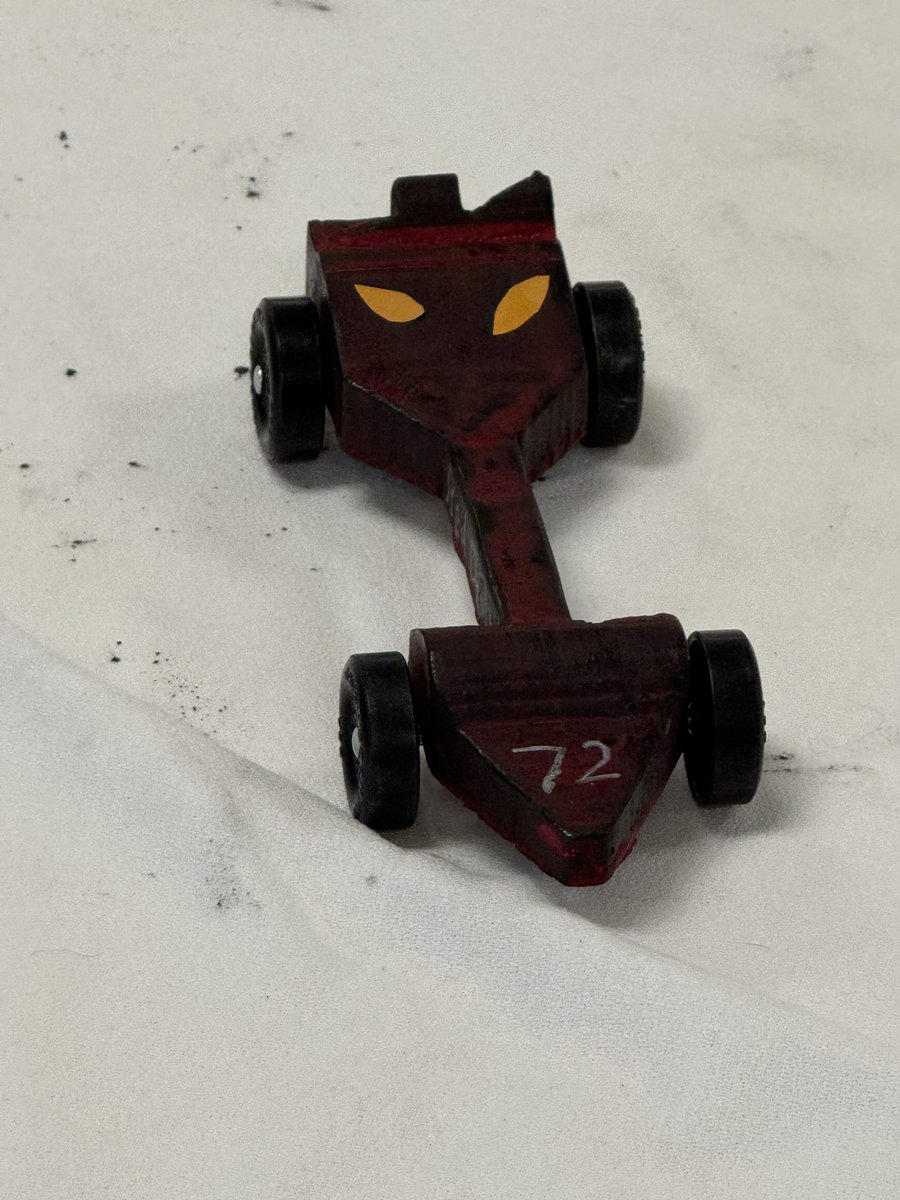 FScottFeil_DPT's tweet photo. Well, the #72 #ResilientRedDevil cards took 3rd place at the Pinewood Derby. Not bad for our first time! My Cub Scout is already thinking about a Sponsor Character for next yearβs car!
@garyvee https://t.co/1BCeITbSwz