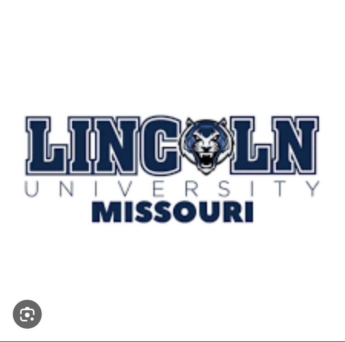 dyson_roberts's tweet image. After a great conversation with @CoachKVaught I&apos;m blessed to receive an offer from Lincoln university 🙏🏾