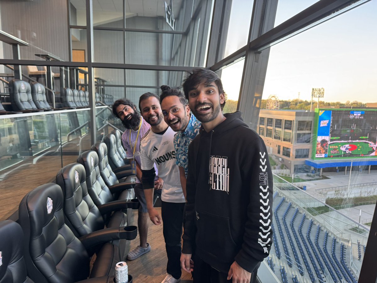 Aklo ⌐◨-◨ (@notaklo) on Twitter photo 🧔🏾♂️The Brown Brigade🧔🏾♂️ 🧔🏾♂️The Brown Brigade🧔🏾♂️