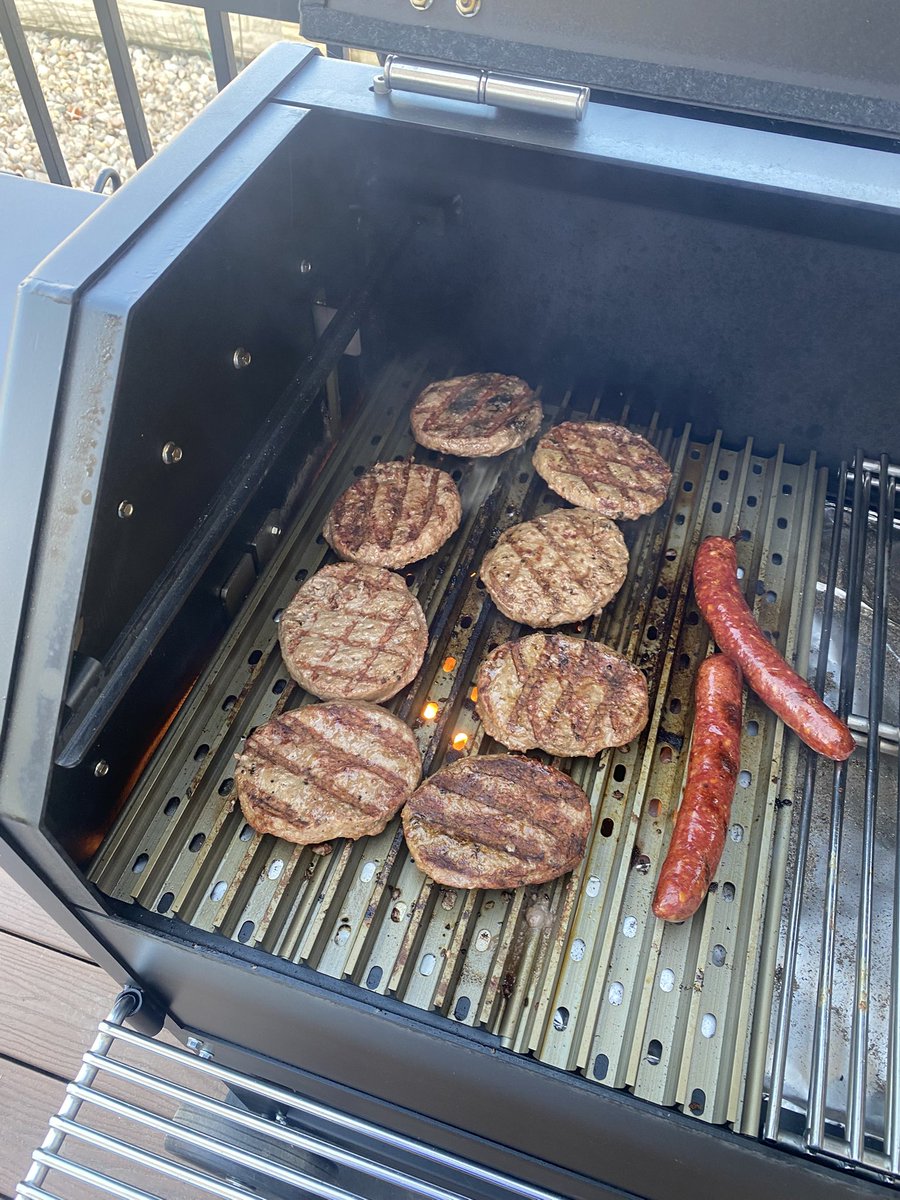 bjizzle56's tweet image. Just breaking the Yoder in... #Yoder #BBQ #Smoker