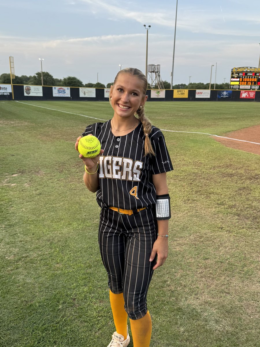 Avery Rose Grigar - 2026 (@avery_grigar) on Twitter photo We won the bi-district round!
I was 3 for 4 with 1 double, 2 home runs, 6 runs and 5 RBI’s.
<a href="/coachchuck16u/">Chuck Peters</a>
@wollingreg
<a href="/bombers_academy/">Bombers Academy</a>
<a href="/MoCityWave/">Brian Benefiel</a>
@bombers_16U
<a href="/bombers_fp/">Bombers Fastpitch</a>
<a href="/HTLATHLETICS/">HTL Athletics</a> We won the bi-district round!
I was 3 for 4 with 1 double, 2 home runs, 6 runs and 5 RBI’s.
<a href="/coachchuck16u/">Chuck Peters</a>
@wollingreg
<a href="/bombers_academy/">Bombers Academy</a>
<a href="/MoCityWave/">Brian Benefiel</a>
@bombers_16U
<a href="/bombers_fp/">Bombers Fastpitch</a>
<a href="/HTLATHLETICS/">HTL Athletics</a>