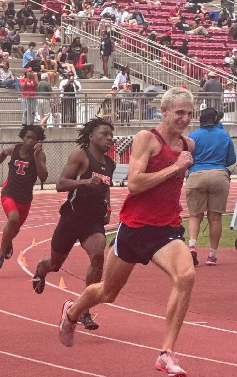 Recruit_OMTrack's tweet photo. We got some talent on the mountain!! 

Junior Cooper Jeffcoat wants to run at the next level! 

47.87 400m
1:51.42 800m
4:16.89 1600m

Headed to state meet next week in 4 events! 🎉

This is what a sub 48s 400 looks like!!! Coop is fierce! 
#recruitOMtrack https://t.co/KHsquTjaDS