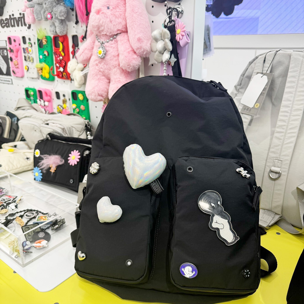 JP_LINEFRIENDS's tweet image. 【渋谷ストア再入荷のお知らせ】

🛒NewJeans一部商品
🛒COLLER一部商品

📍LINE FRIENDS SQUARE SHIBUYA
linefriends.co.jp/store

#COLLER #NewJeans #LINEFRIENDSSQUARE #SHIBUYA #渋谷