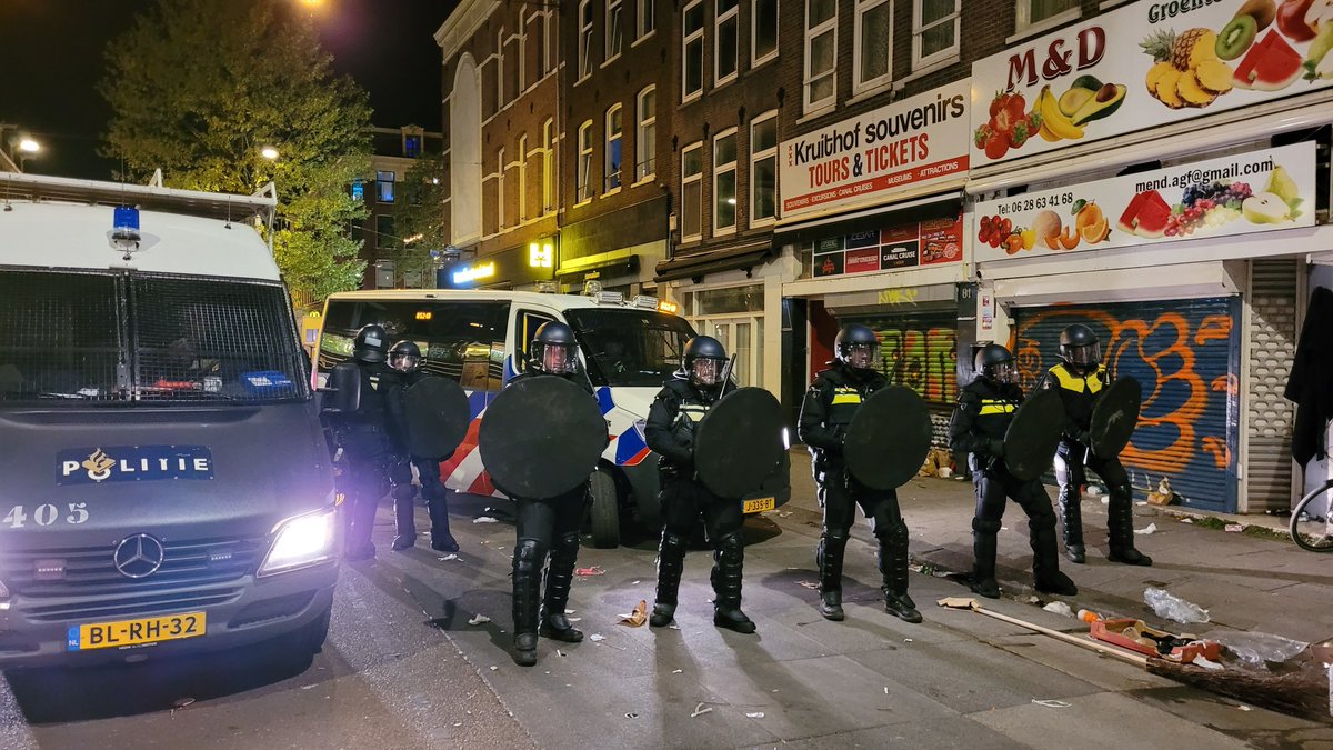 Onrust tijdens Koningsdag in De Pijp, Amsterdam