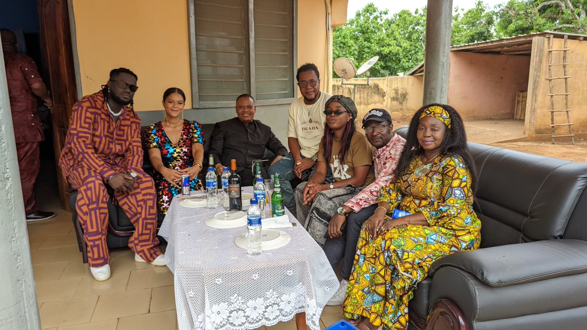 KoffiSodokin's tweet photo. 🇹🇬✨ Un immense MERCI aux talentueux artistes de la chanson togolaise qui ont magnifiquement animé la célébration, ce 27 avril 2025 à Tohoun, du 65ème anniversaire de  l'indépendance du Togo  . Votre voix, notre fierté ! 🎶🙏🏽🇹🇬 #Indépendance65 #TogoEnFête #FiertéTogolaise https://t.co/0JaHS5N2JP