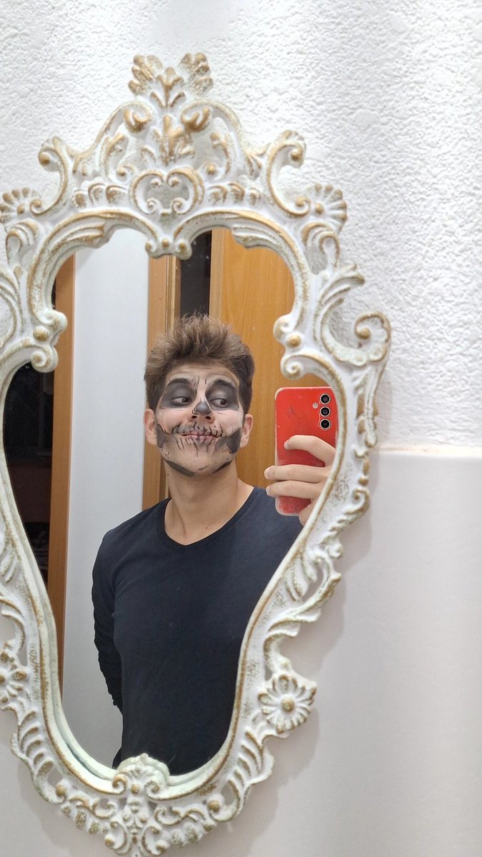 jberdague_'s tweet photo. Oi Pessoal e Monstrinhos, eu sou o João e sou fã da Lady Gaga, tô aqui me colocando no pedido por um Vip pra ver minha mãe de pertinho e organizei uma Thread de Threads com a minha história como fã e meu amor por esse ícone
https://t.co/XAED9YZMNL https://t.co/5RESlGs2aL