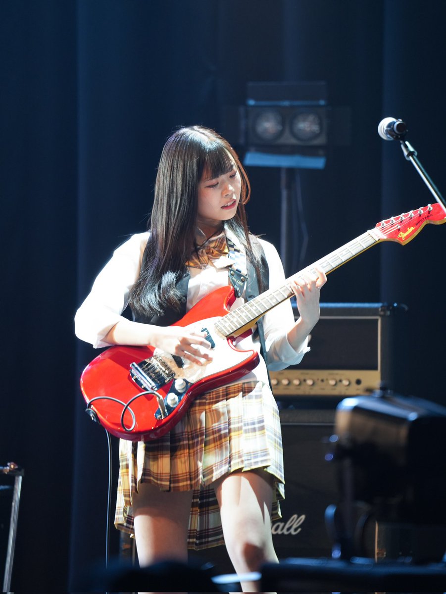 summer_nanairo's tweet photo. ギタリストKOIちゃん🎸
#KOI @PUNKY_RAD_PINK #パラピン
#purpleRock #アイドル #idol https://t.co/BYDg5JUydw