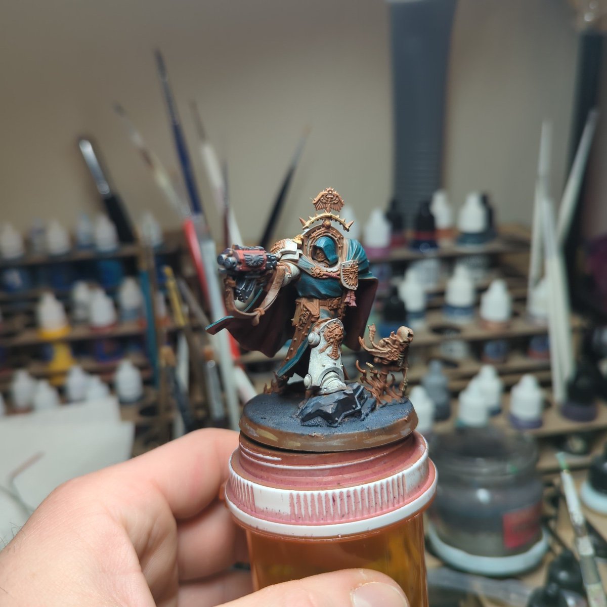 Hobby Streak Day 1129
Back to Belial!
#hobbystreak #warhammer40k #warhammer40000 #spacemarines #deathwing #darkangels #lioneljohnson