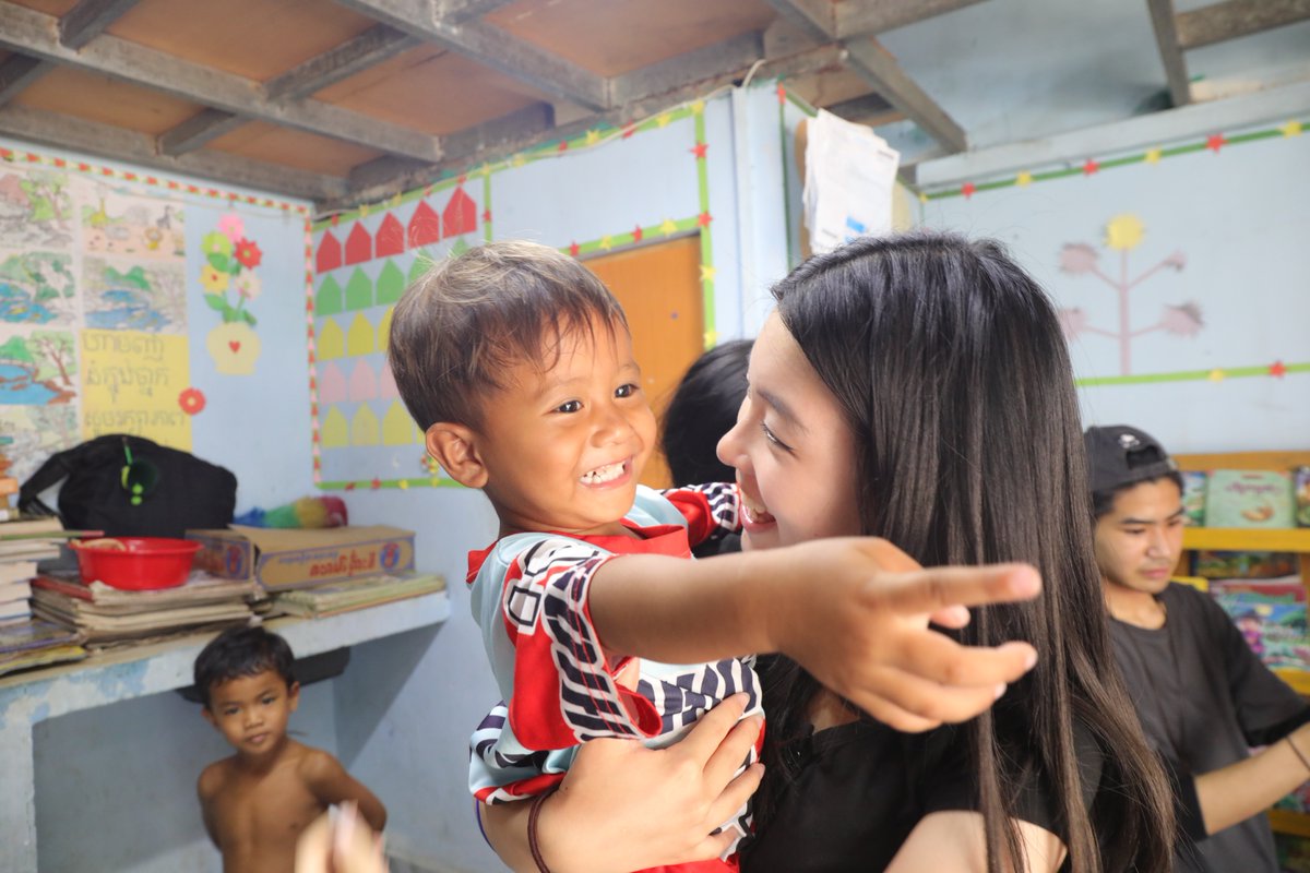 キミタビは、こんな人にこそ来てほしい

✅ 英語に自信がない
✅ でも、海外に興味はある
✅ 何かを変えたい

キミタビなら、英語が「できる／できない」じゃなく「伝える道具」になる

社会課題に向き合う経験が、行動力を育てる

完璧じゃなくていい。
動き出したいなら、それだけで十分。