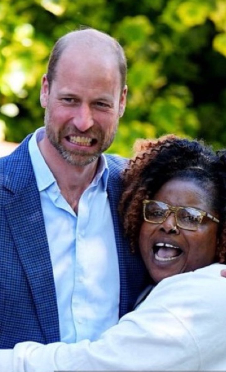 #PrinceWilliam's love for #BlackPeople is undeniable... I mean, just look at that face — delightful, inn't?💅