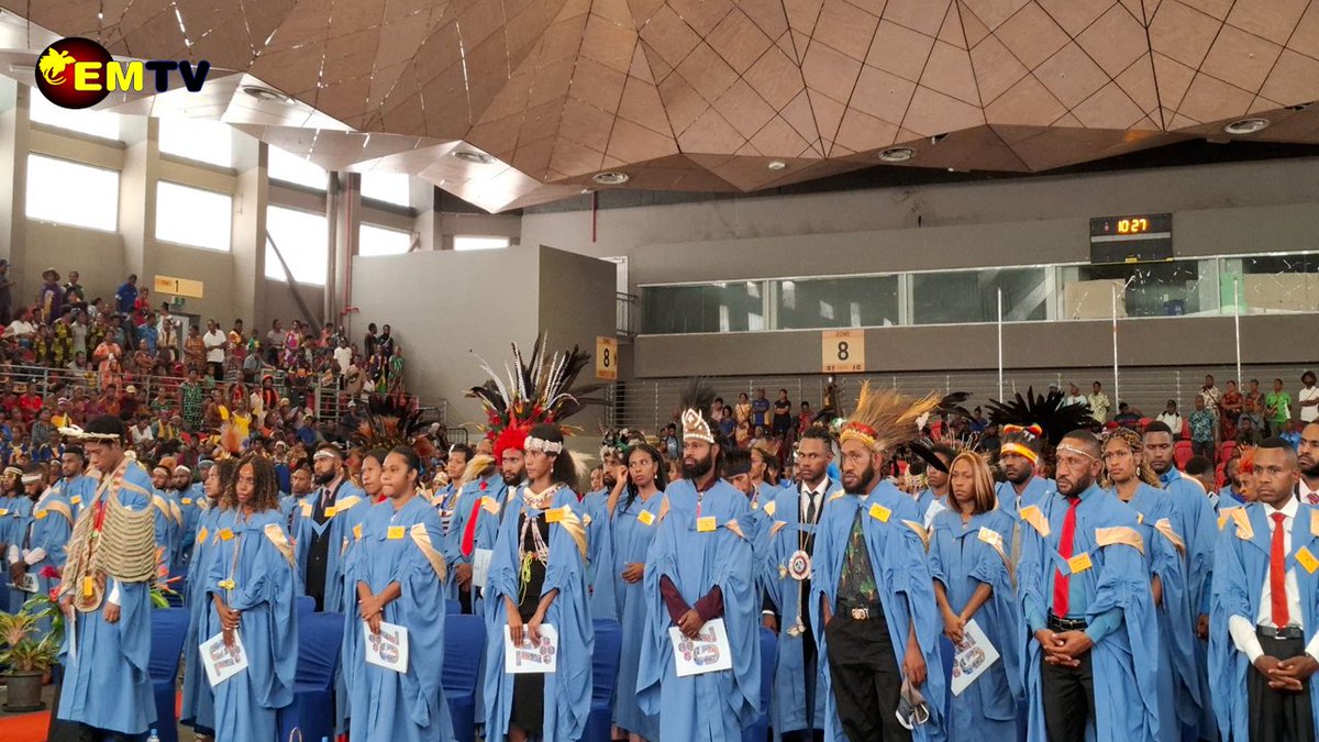 UPNG GRADUATION COMMENCES

The University of Papua New Guinea kick starts its week long 70th Graduation ceremony with the School of Natural and Physical Sciences today.

More on this evening’s 6PM news  bulletin.

#EMTVOnline #EMTVOnline