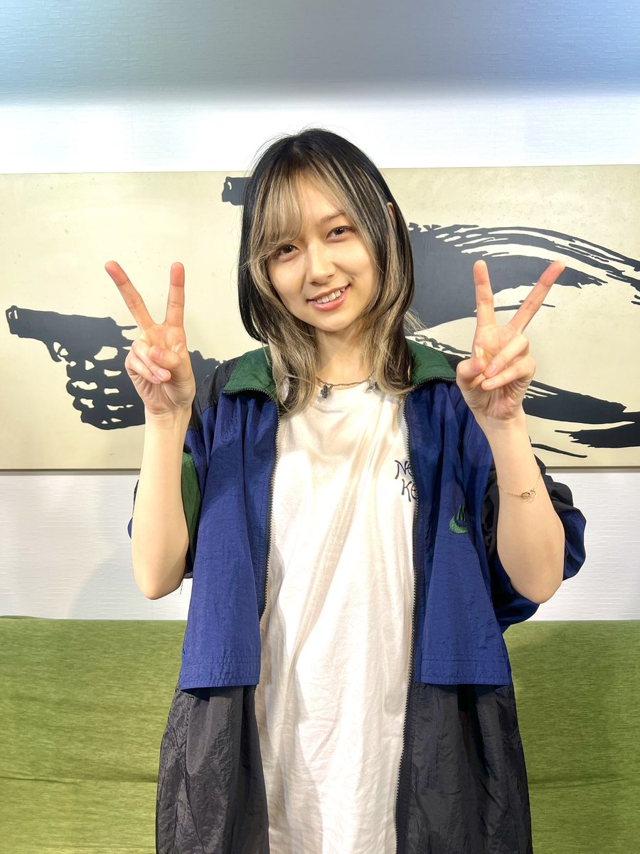 ◬アメ村の街頭ビジョン◬【RIBIA】 (@ribiatv) on Twitter photo #プレゼント企画
現在コメント&LIVE映像を放映中の‼︎
NELKEさんからー✨
プレゼントです🎁
メンバー全員の‼︎
サイン入りタオルを1名様に‼︎
応募方法
①<a href="/ribiatv/">アメ村◬三角公園前の街頭ビジョン【RIBIA】</a> をフォロー
②この投稿を5/11 23:59までにRP
当選者には5/25までにDMします!
#NELKE
#RIBIAビジョン #amerikamura
#三角公園 #プレゼント企画
現在コメント&LIVE映像を放映中の‼︎
NELKEさんからー✨
プレゼントです🎁
メンバー全員の‼︎
サイン入りタオルを1名様に‼︎
応募方法
①<a href="/ribiatv/">アメ村◬三角公園前の街頭ビジョン【RIBIA】</a> をフォロー
②この投稿を5/11 23:59までにRP
当選者には5/25までにDMします!
#NELKE
#RIBIAビジョン #amerikamura
#三角公園