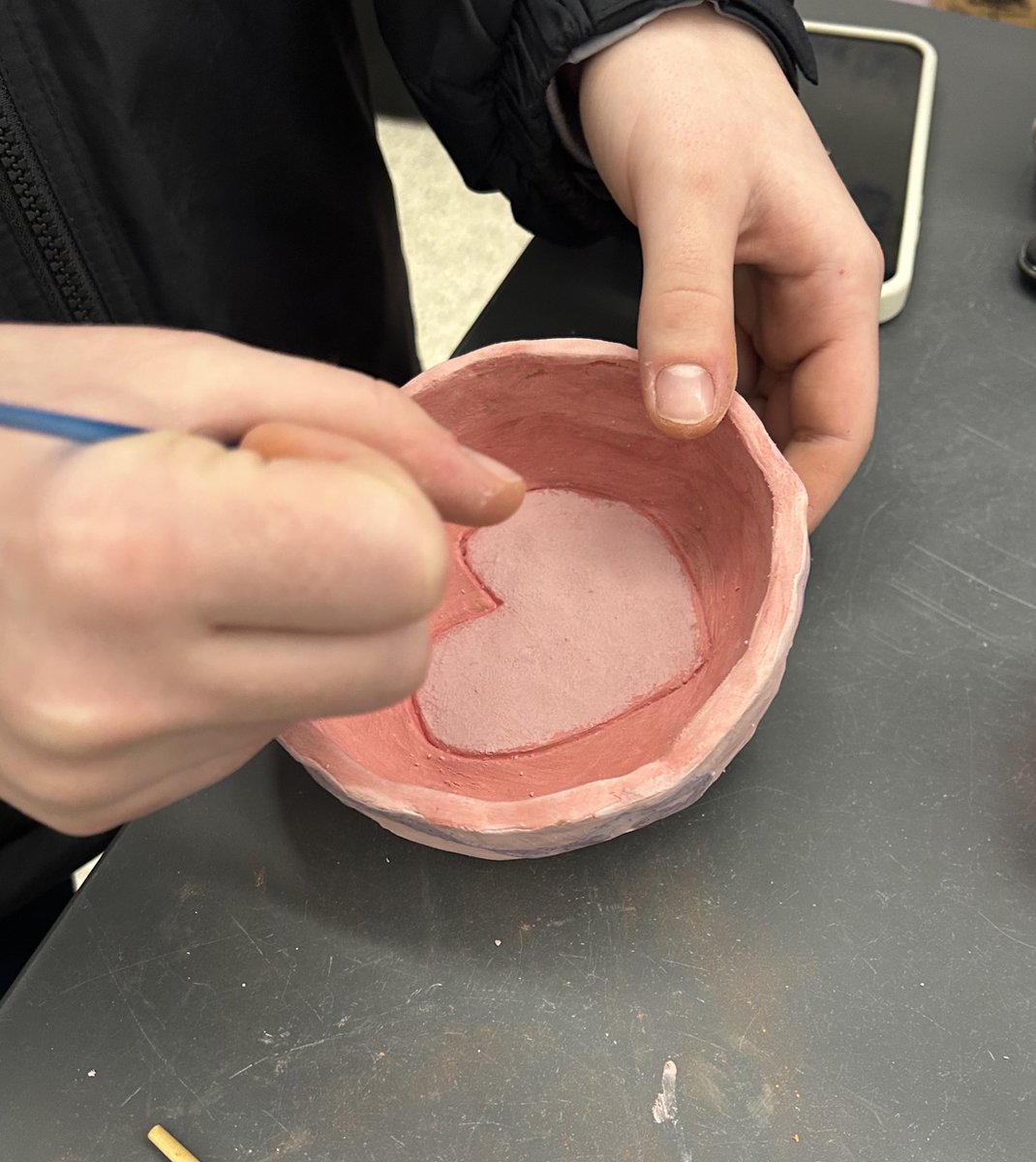 FHS Empty Bowls (@fhs_emptybowls) on Twitter photo Meeting tomorrow for sophomores, juniors, and silent auction makers! We will be glazing! To purchase a T-shirt for EB 2025, please use the Franklin Food Pantry’s website ($20). Deadline is tomorrow! 💜 <a href="/johnsonb_ms/">Brenna Johnson</a> <a href="/FranklinFoodPan/">Franklin Food Pantry</a> <a href="/FranklinMatters/">Steve Sherlock</a> #emptybowls #highschool #clay Meeting tomorrow for sophomores, juniors, and silent auction makers! We will be glazing! To purchase a T-shirt for EB 2025, please use the Franklin Food Pantry’s website ($20). Deadline is tomorrow! 💜 <a href="/johnsonb_ms/">Brenna Johnson</a> <a href="/FranklinFoodPan/">Franklin Food Pantry</a> <a href="/FranklinMatters/">Steve Sherlock</a> #emptybowls #highschool #clay