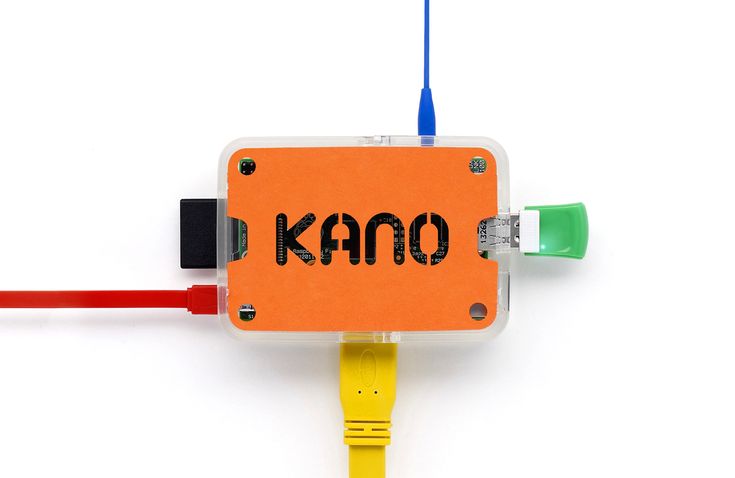 sbr_m's tweet image. #今日のいいデザイン
Kano（カノー）は、イギリス・ロンドン発の教育テクノロジー企業で、子どもたちが自分でコンピュータを組み立て、プログラミングを学べるキットを開発・提供しています。2013年に設立された当初からデバイスデザイン良すぎて最高なんですよ。…
