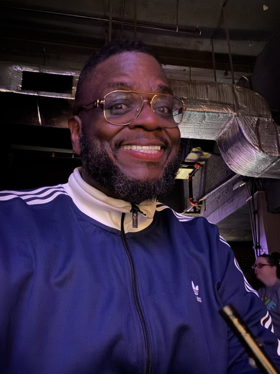 Mega Ran tweet media