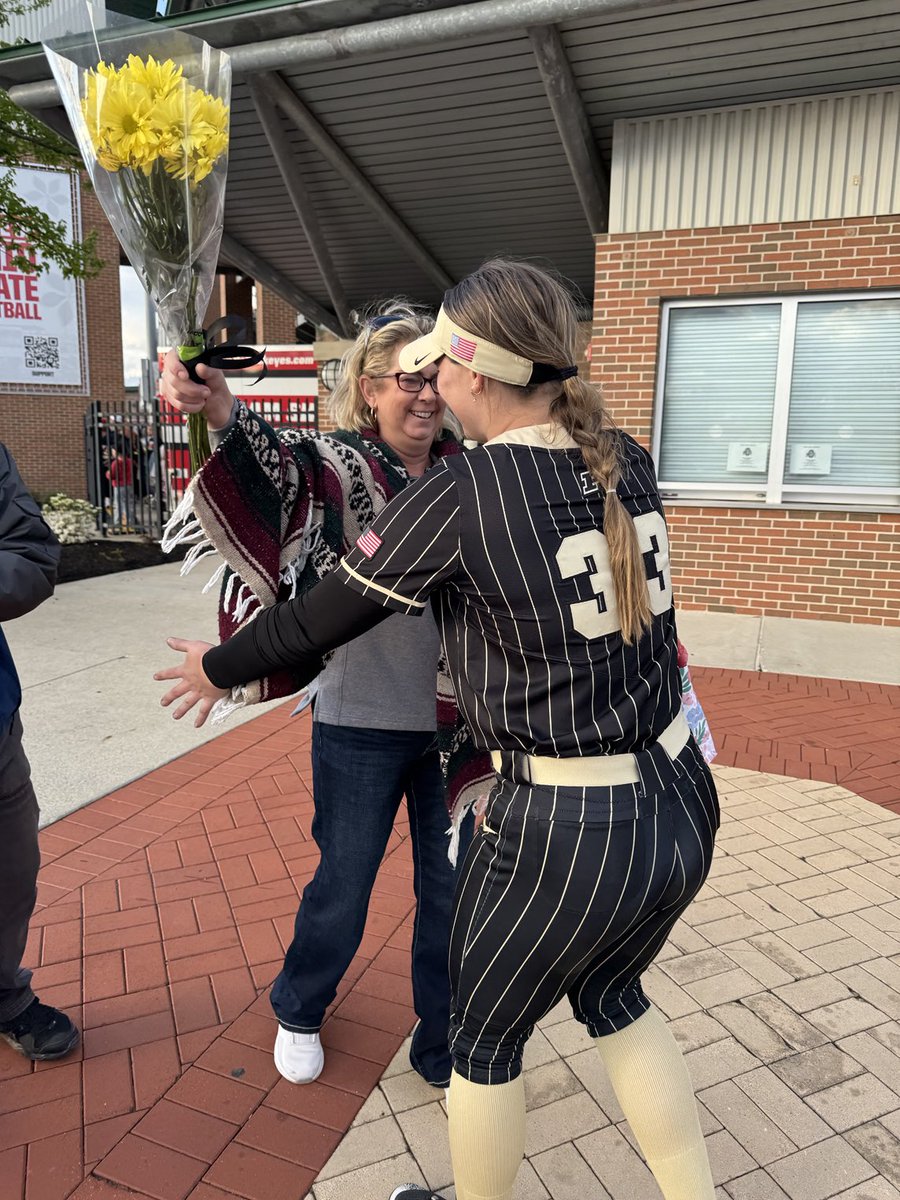 Tonya M. Wright tweet media