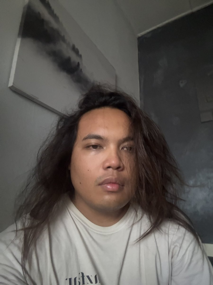 Azfarheri's tweet image. Bukan aku la yang bertunang, stop la congratulations dekat aku, aku masih single 😖😭