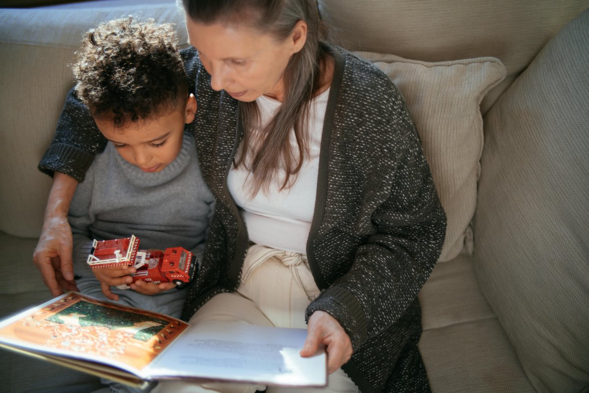 Stories bring us together—but hearing loss can make it harder to listen, engage, and connect. Better hearing means:
🦻 Meaningful conversations
🧠 Brain health
💡 Take a hearing test bit.ly/3QPqlAL 
What story changed your life?👇
#NationalStorytellingDay #HearingHealth