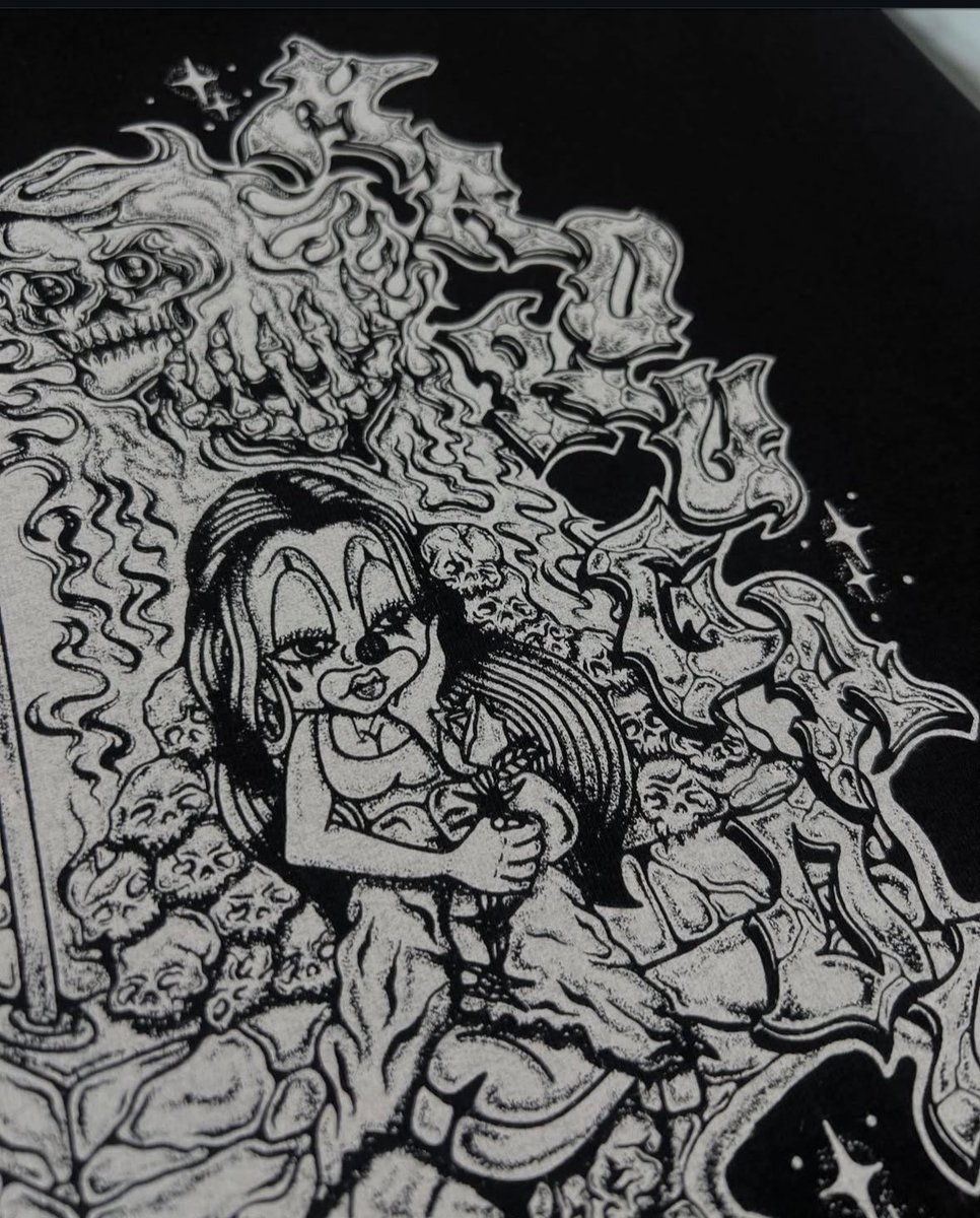 crossedoutt's tweet photo. New Madrugado merch up now💯

https://t.co/9Vj65f1Fnu https://t.co/WWBQunGP7l
