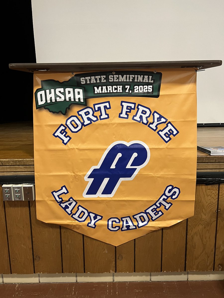 With tonight’s banquet the 2024-25 season comes to a close. We finished the season 21-5 and as TSL Runner-Up, OVAC 3A Class Runner-Up, and Regional Champs.

We are so incredibly proud of this group of girls and all they’ve accomplished. This has been a season to remember❤️💙🏀