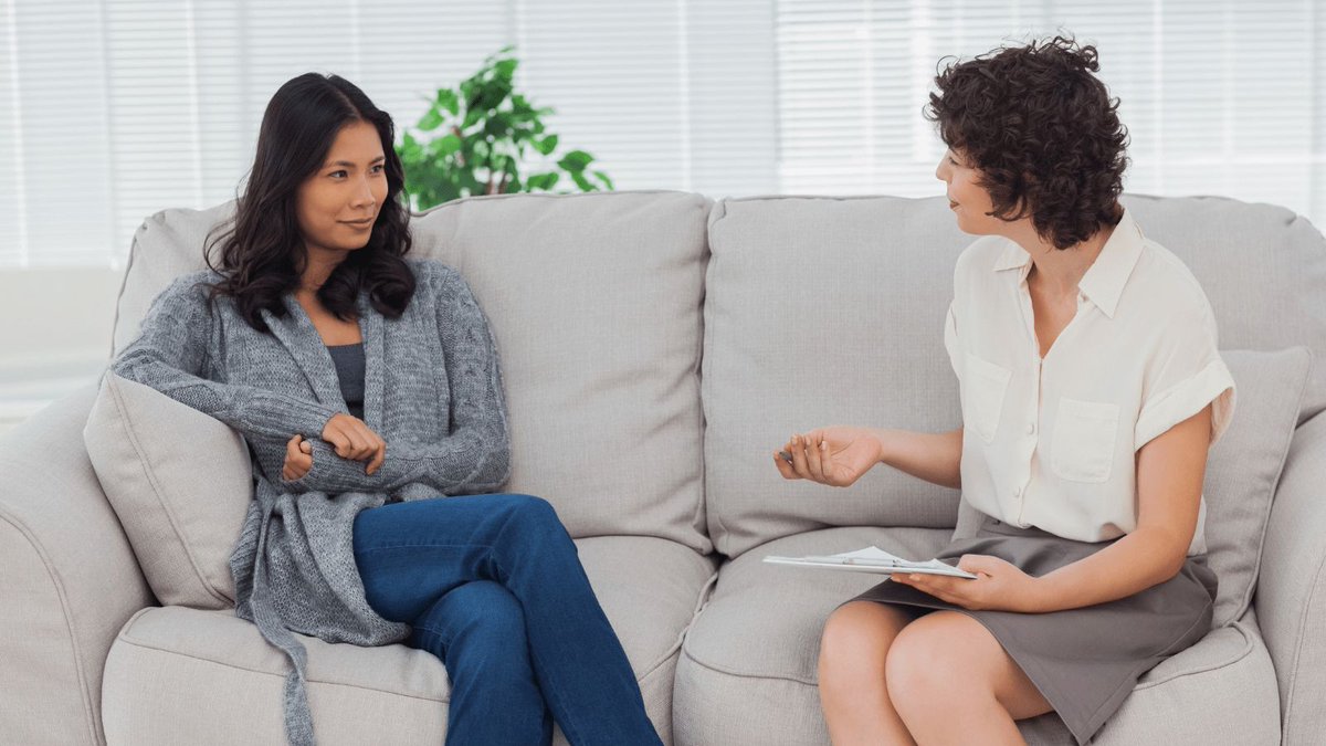 SarahLynneCR's tweet image. 5 tips to help you become a better listener. #listen #listenwell #relationshiphelp Listen/read here: buff.ly/nPOZHTn