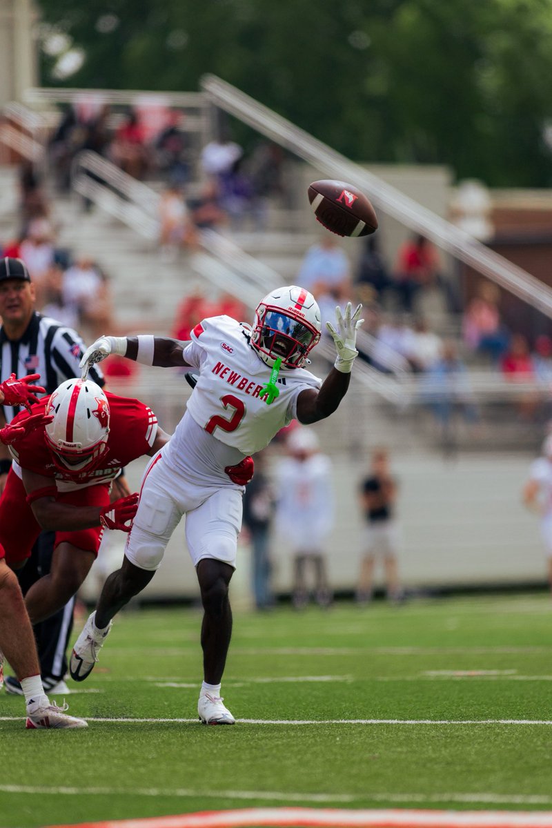 Newberry_FB's tweet image. 𝐒𝐂𝐀𝐑𝐋𝐄𝐓 𝐯𝐬 𝐖𝐇𝐈𝐓𝐄
#WeAreOne | #getNorgetOUT🐺