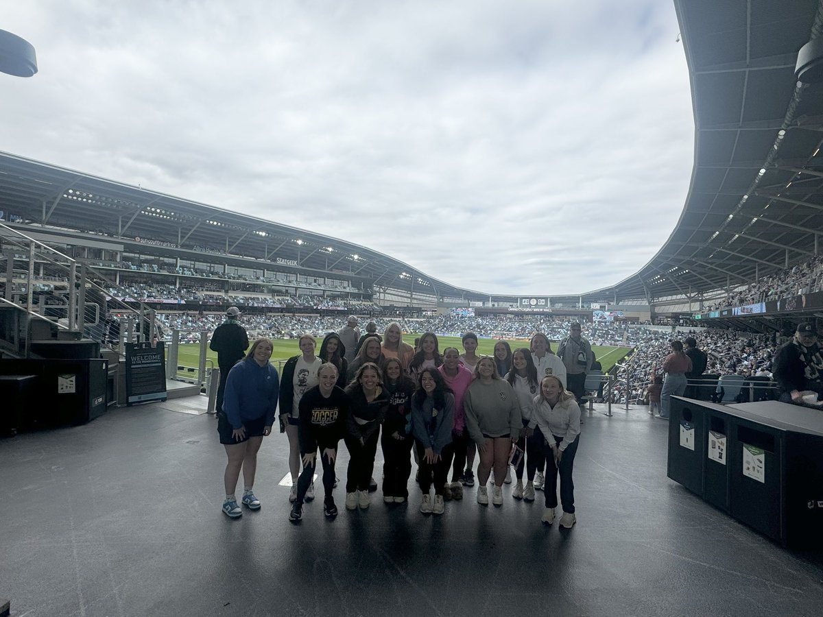 CLGirlsSoccer's tweet image. Minnesota United Game 🩵⚽️ #GoLoons #MNUFC