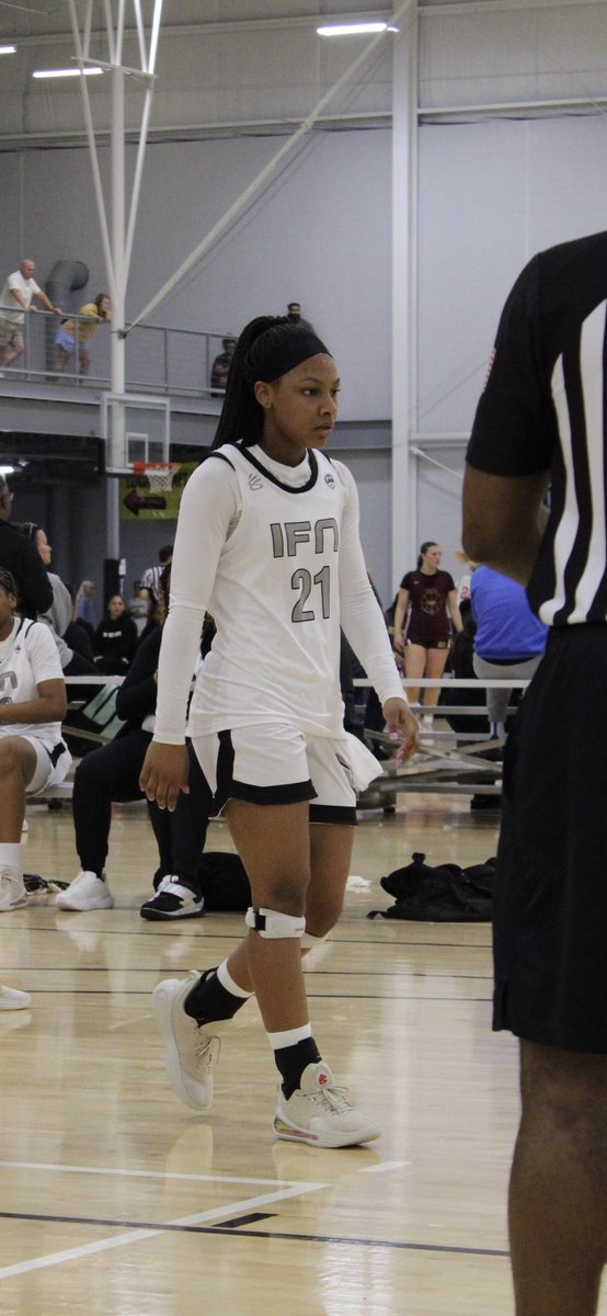 Thank you to all the coaches who came to watch my team and I this weekend ! #guaa #session1 <a href="/IFNGUAA/">IFNGUAA</a>  🤍🖤🦊<a href="/ManvelGBB/">Manvel Lady Mavs Basketball</a> ❤️💙🐴