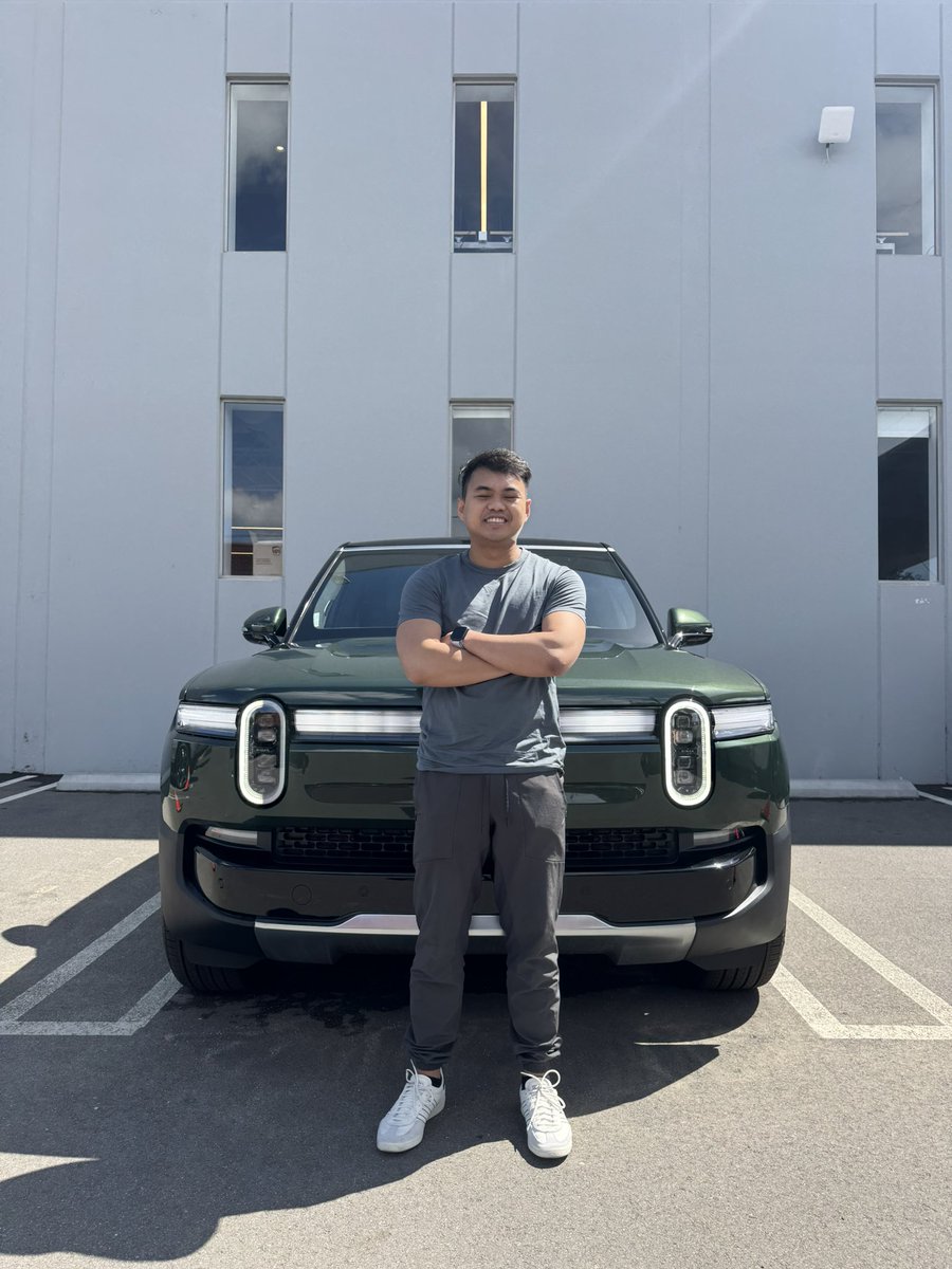 agntjor's tweet photo. Sexy Beast! Many thanks for @Hilbe for guiding me through the process of making it happen! ⚡️ https://t.co/CcQ21dQo8Q