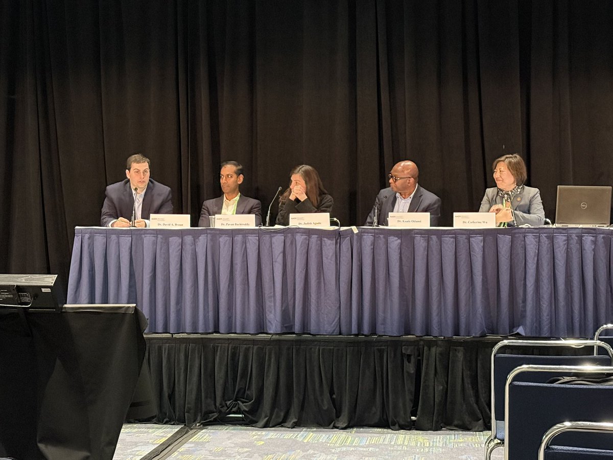 Yale Cancer Center (@yalecancer) on Twitter photo .<a href="/BraunMDPhD/">David Braun</a> presents on the understanding of effective antitumor immunity in renal cell carcinoma #RCC at the #AACR25 Cancer Immunology Networking Meeting <a href="/AACR/">AACR</a> <a href="/SmilowCancer/">Smilow Cancer Hospital</a> .<a href="/BraunMDPhD/">David Braun</a> presents on the understanding of effective antitumor immunity in renal cell carcinoma #RCC at the #AACR25 Cancer Immunology Networking Meeting <a href="/AACR/">AACR</a> <a href="/SmilowCancer/">Smilow Cancer Hospital</a>