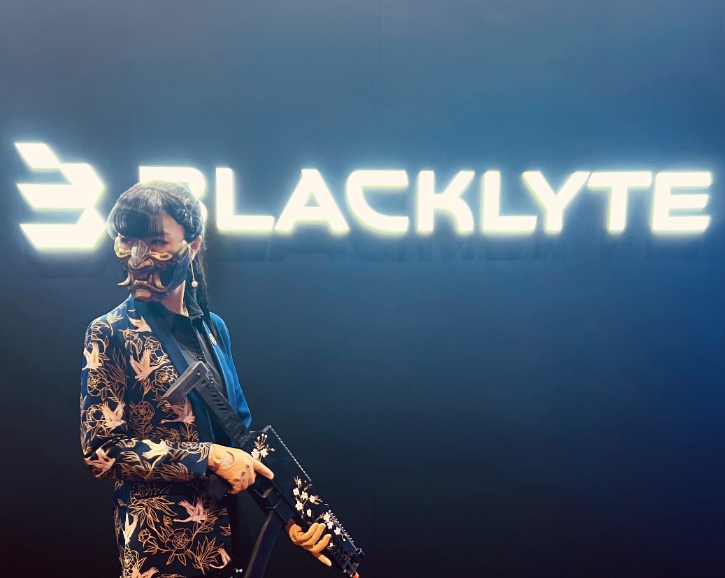 This weekend flew by at the LVL UP Expo helping out at the booth! For those who visited, I hope you all walked away with lots of cool prizes! :) 

My favorite was the keychain - 
It is so durable and sturdy, I think I’ll use it a backpack or luggage tag!