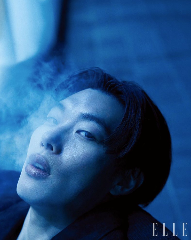 #ELLEinterview #류준열

" 10년간 연기를 잘해왔으니 앞으로 10년은 쉬지 않고 작품을 하는 거예요. 걷기를 멈추지 않는 거죠"

🔗 bit.ly/3REOVom