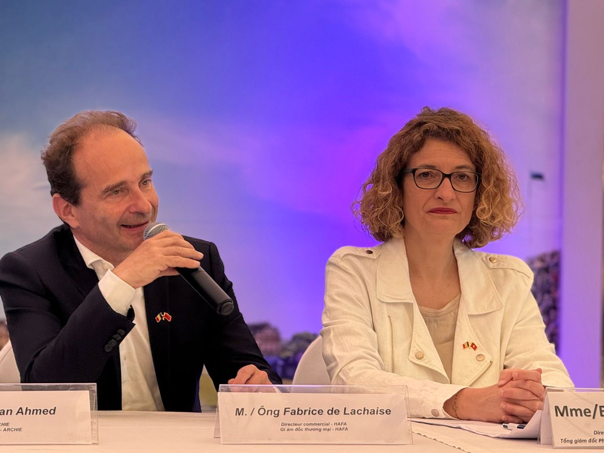 La France au Vietnam 🇫🇷🇻🇳 (@franceauvietnam) on Twitter photo 🍎🍾 Le chef étoilé David Gallienne & la Directrice générale de <a href="/CCINormandie/">CCI Normandie</a> ont présenté les produits de #terroir, le savoir-faire de la #région & opportunités de travailler avec les partenaires 🇻🇳 lors d’une rencontre avec la presse organisée par <a href="/businessfrance/">Business France</a> & l'Ambassade 🍎🍾 Le chef étoilé David Gallienne & la Directrice générale de <a href="/CCINormandie/">CCI Normandie</a> ont présenté les produits de #terroir, le savoir-faire de la #région & opportunités de travailler avec les partenaires 🇻🇳 lors d’une rencontre avec la presse organisée par <a href="/businessfrance/">Business France</a> & l'Ambassade