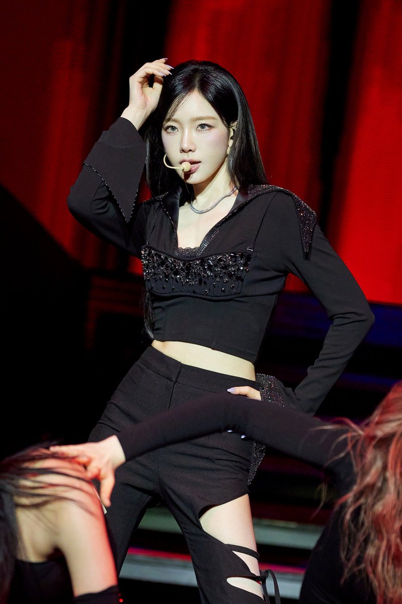 SMTOWN tweet media