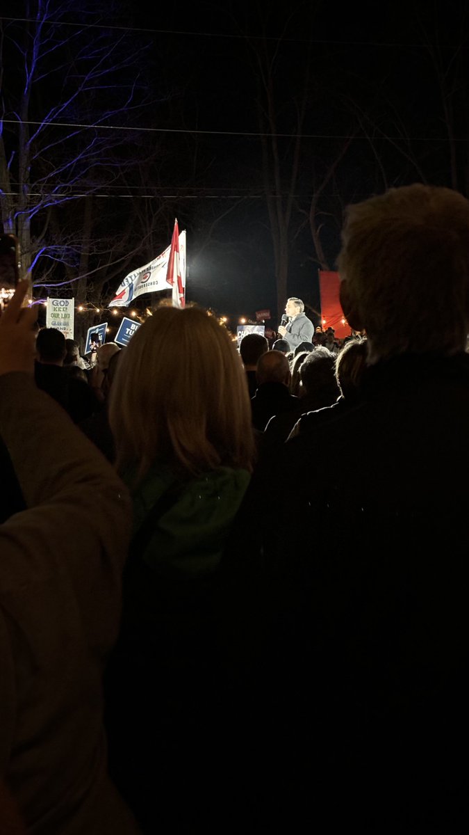 Goldie Ghamari, JD | گلسا قمری (@gghamari) on Twitter photo Tomorrow, vote Conservative.
Vote <a href="/PierrePoilievre/">Pierre Poilievre</a> and <a href="/CPC_HQ/">Conservative Party</a>, for a change.
#Pierre4PM 🇨🇦 #BringItHome Tomorrow, vote Conservative.
Vote <a href="/PierrePoilievre/">Pierre Poilievre</a> and <a href="/CPC_HQ/">Conservative Party</a>, for a change.
#Pierre4PM 🇨🇦 #BringItHome