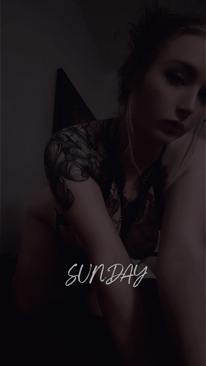 Haven't posted anything like this in awhile but I adore my tattoo ♡♡