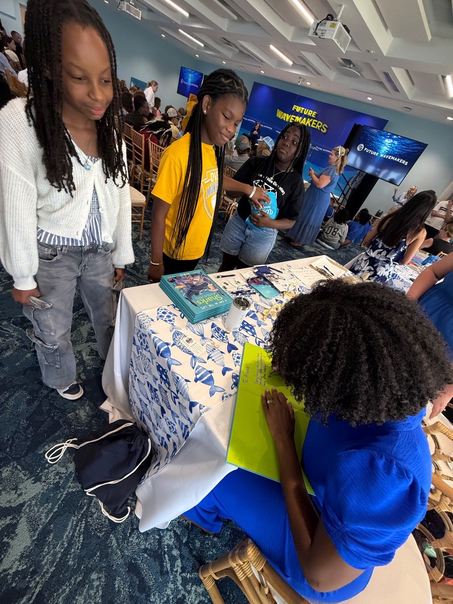 Dr_WhiteEdu's tweet photo. When kids are looking up to scientists like @carleejackson, we know we’re on the right track

Carly is passionate about protecting sharks, studying sea turtles, and making marine science a space where everyone feels they belong. @PBCSTEM  @pbcsd @DiamondViewEle @MissionBlue @msmartello2 

More of this, please. Thank you @carleejackson__