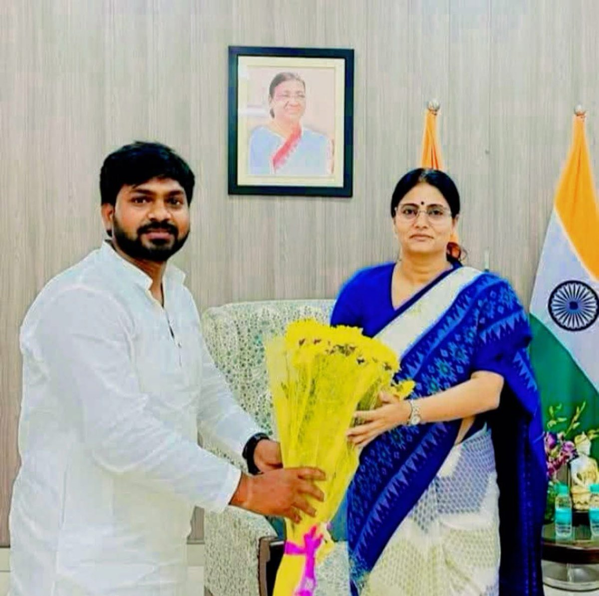 हम सबकी नेता आदरणीय बहन अनुप्रिया पटेल जी अपना दल राष्ट्रीय अध्यक्ष व केंद्रीय राज्य मंत्री भारत सरकार आपको जन्मदिन की हार्दिक बधाई एवं शुभकामनाएं 💐
<a href="/AnupriyaSPatel/">Anupriya Patel</a>