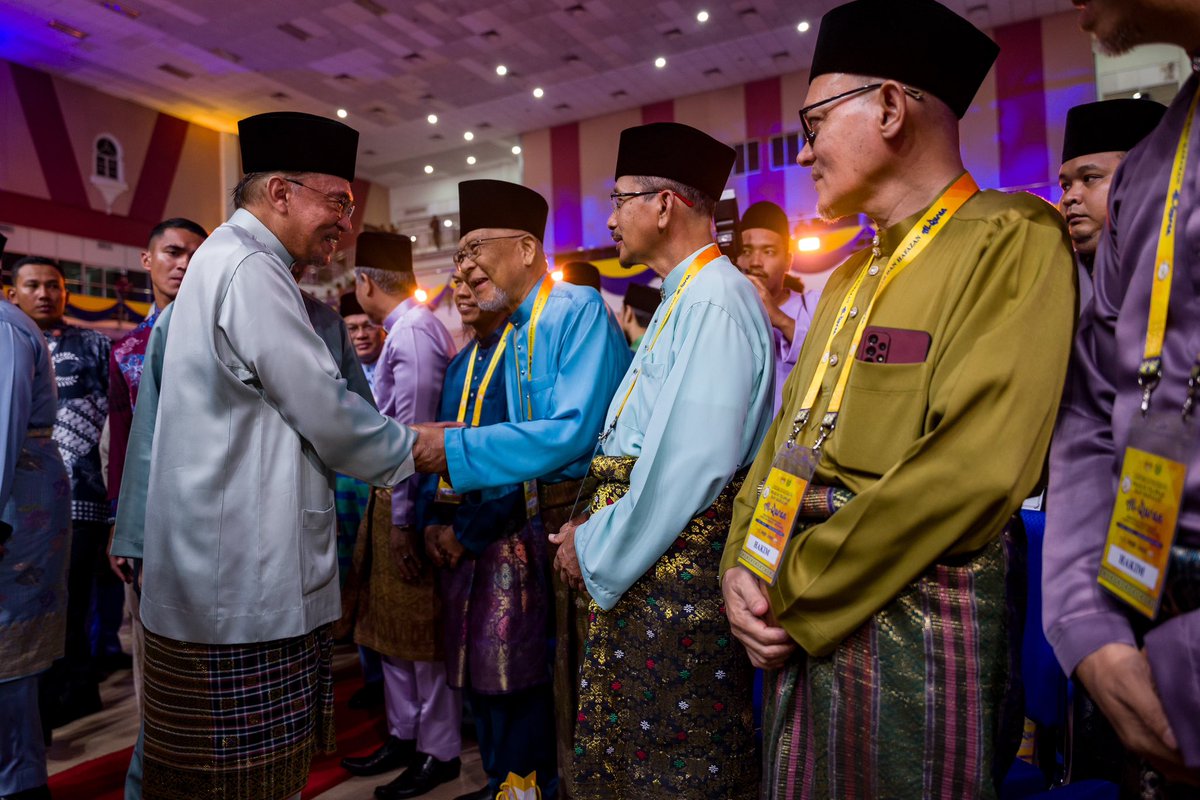 YB Senator Dr. Zulkifli Hasan tweet media