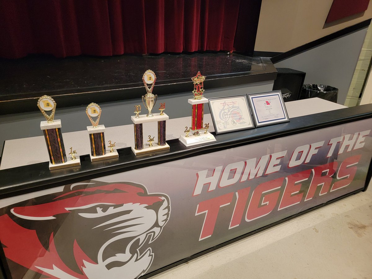 Our first ever CCR3 Band Banquet went great! Thank you to everyone who was able to make it out! <a href="/PlattsburgTiger/">CCR3</a> <a href="/CCMSTigers/">CCMS Tigers</a> <a href="/PlattsburgHS/">PHS Tigers</a>