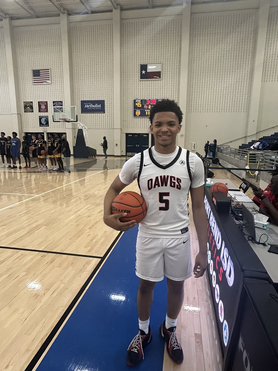 AHS Basketball (@ahsdawg_hoops) on Twitter photo Congratulations to all the Fort Bend ISD All-Stars! Grateful to see Kam and Shyam represent the Dawgs one more time at the <a href="/FBISDAthletics/">Fort Bend ISD Athletics</a> All-Star Game!
#RunAsOne Congratulations to all the Fort Bend ISD All-Stars! Grateful to see Kam and Shyam represent the Dawgs one more time at the <a href="/FBISDAthletics/">Fort Bend ISD Athletics</a> All-Star Game!
#RunAsOne