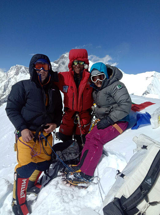 danielmazur's tweet photo. Baruntse Summit—Will You Be Next? 🏔🔥
Imagine standing at 7,129m, gazing over the Himalayas. Could this be your moment? 🌄💭
Join expert leader Dan Mazur (Oct 1–31, 2025) and turn your summit dream into reality! Who’s in? ⬇
#Baruntse #NextSummit #ClimbWithDanMazur https://t.co/DBJgOUG8Hw
