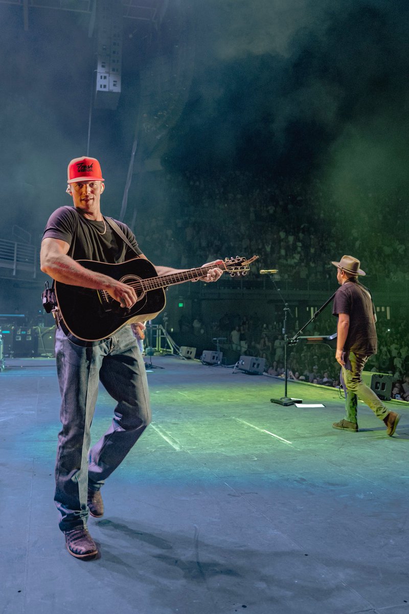 Parker McCollum tweet media