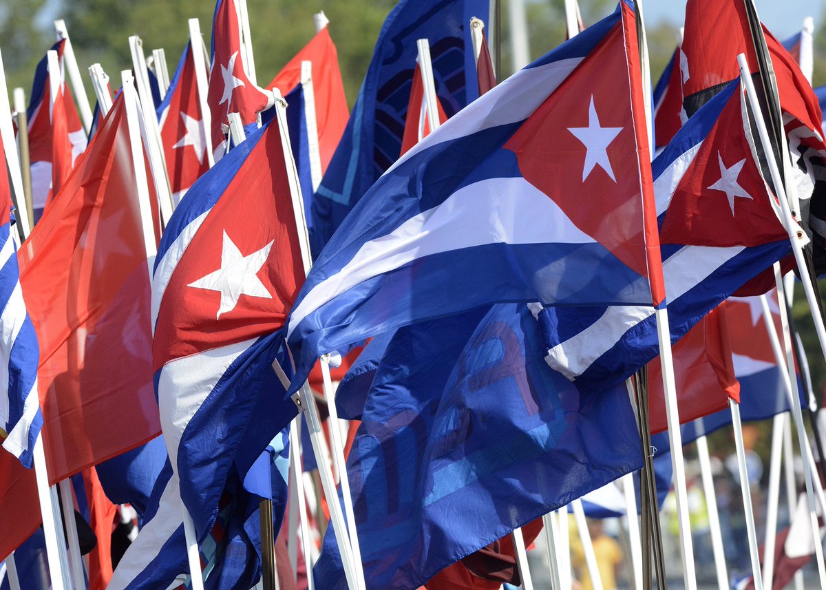 Este #1DeMayo los trabajadores de la <a href="/UniversidadMoa/">Universidad de Moa Dr. Antonio Núñez Jiménez</a> desfilaremos bien temprano y exigiremos una vez más que  #CeseElBloqueo genocida contra <a href="/Cuba/">@cuba</a>
