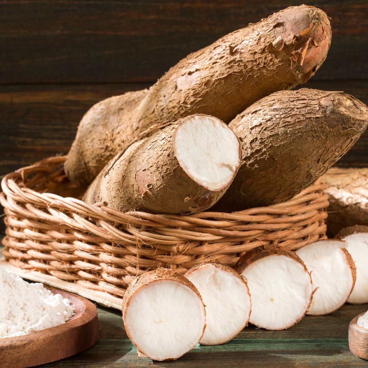 eatsimple_x's tweet image. Ubi beda WARNA, beda MANFAAT juga?!! 😱
Kalian sering makan ubi yang mana nih?

1. Ubi Jalar Orange 🧡

- Warna : Oranye cerah
- Manfaat : Kaya beta-karoten (vitamin A), baik untuk kesehatan mata dan meningkatkan daya tahan tubuh
- Cocok untuk:  Kolak, gorengan, atau camilan…