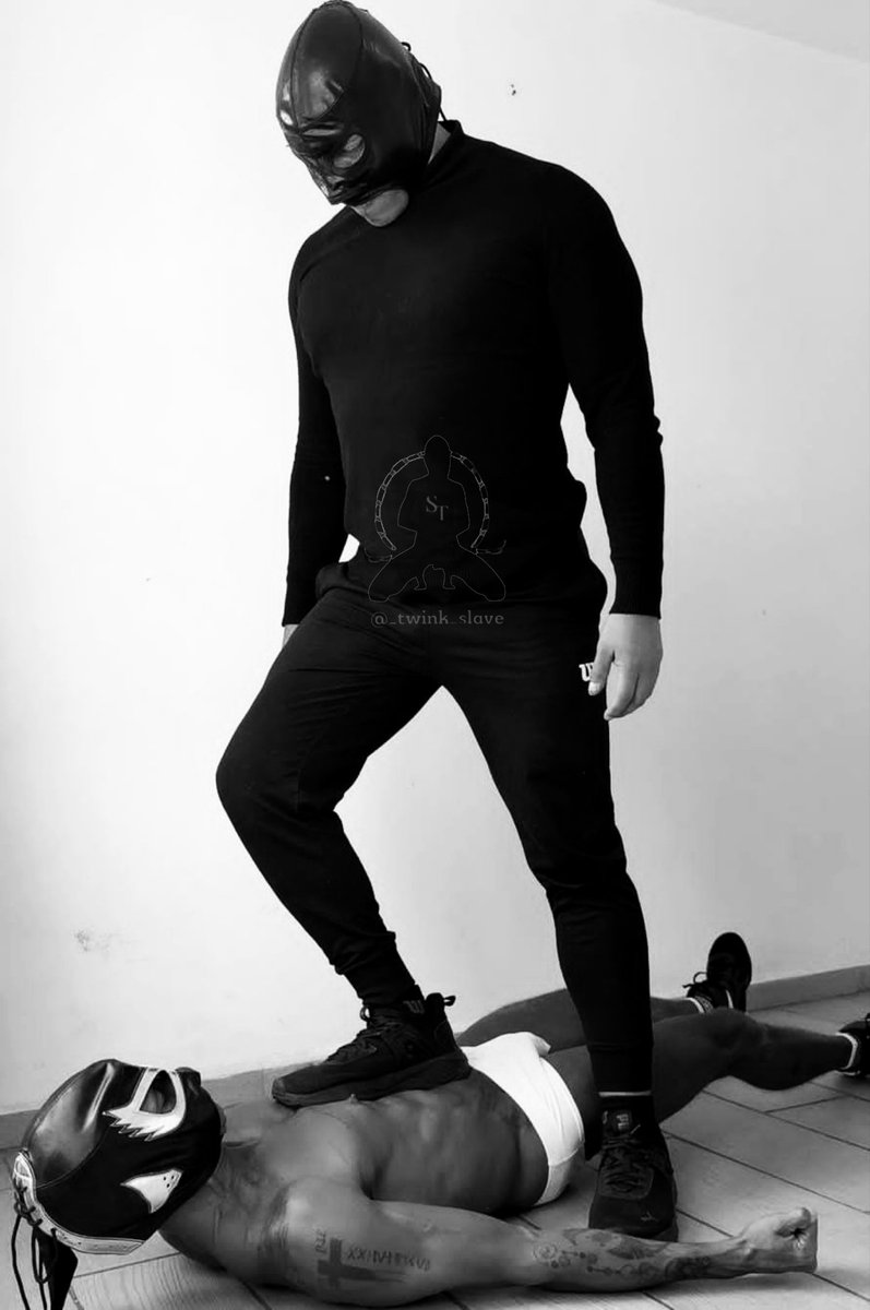 _twink_slave's tweet photo. @atuspies12 Este es mi amo, tiene gustos por: gutpunching, tortura de pezones, ballbusting, bondage, azotes, lluvia dorada, causar dolor y humillación (respetando límites y cuidando a sus esclavos)
SOLO CDMX, si quieres contactarlo, sera a traves de mi https://t.co/zZ8U9t9EVB