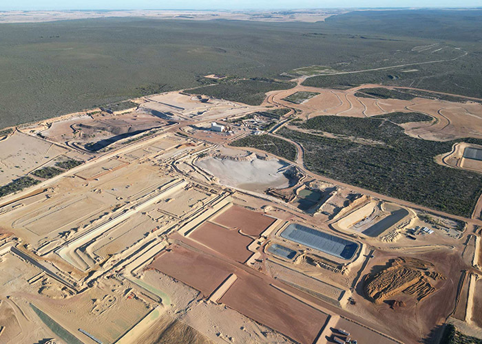 CCTVBuyers's tweet image. Honeywell Inks Refinery Safety Tech Deal With Iluka... Read more: smartcitiestech.io/2025/04/honeyw…

@honeywell #Integrated_Controls #SafetySystem #IlukaResources #WesternAustralia #partnership #electricvehicles #hybridvehicles #robotics #sustainable #energy_technologies