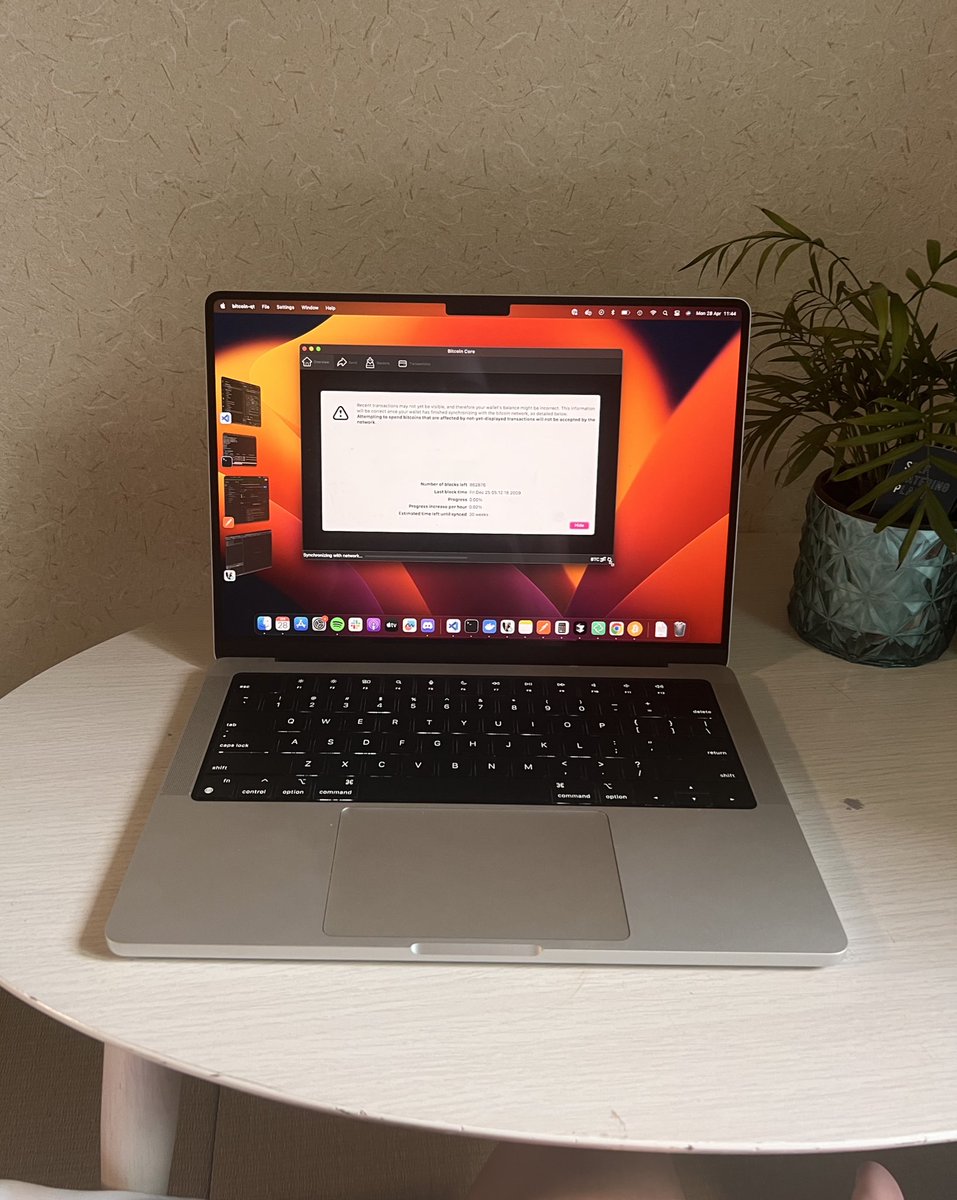 ayebytes's tweet image. Sincronizando core y preparando todo para las primeras pruebas en mainnet 😱